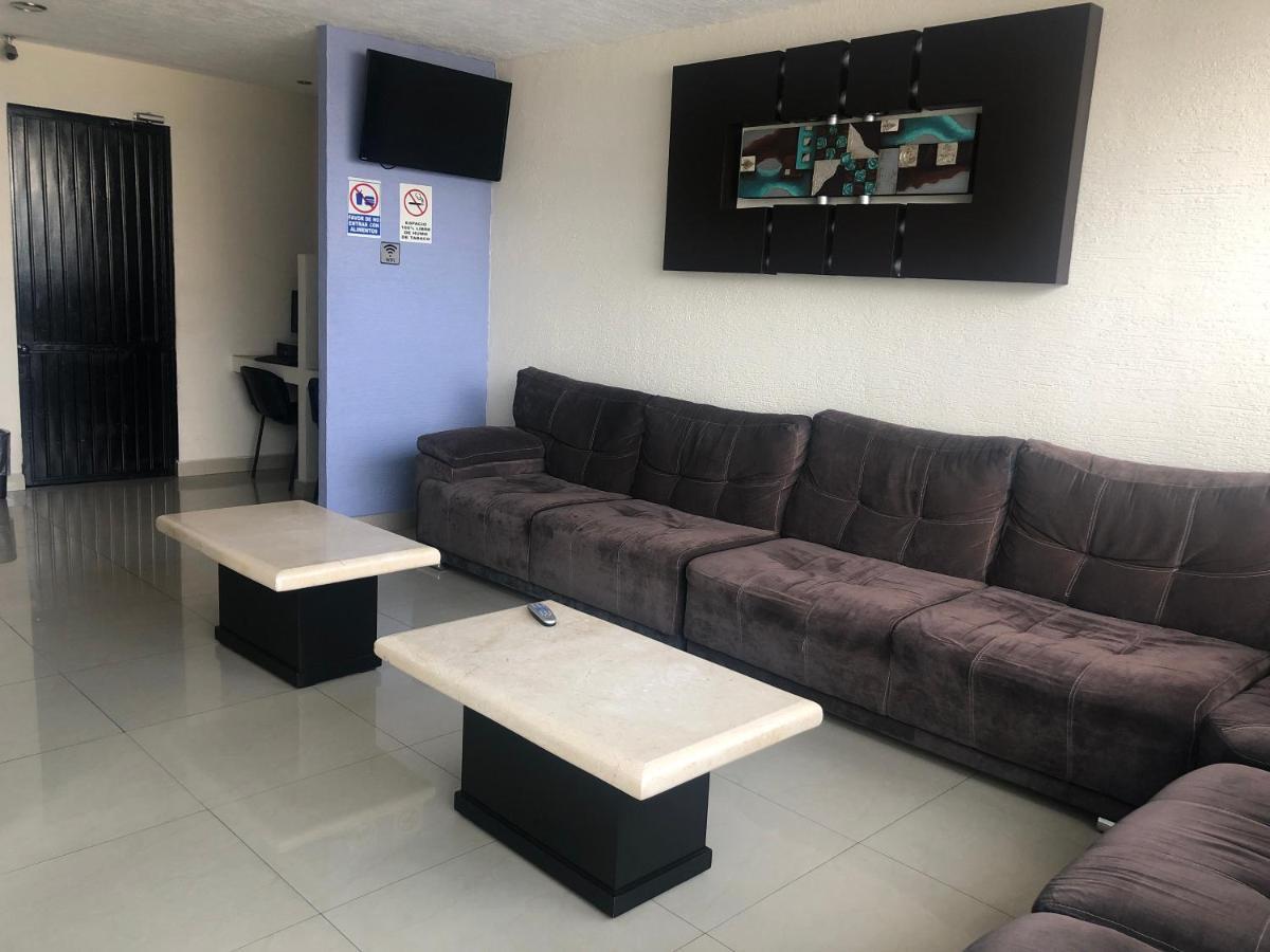 Hotel La Paz غوادالاجارا المظهر الخارجي الصورة